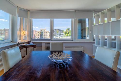 Imperial Rome Accommodation terrazza sul vaticano - Tap to explore photos