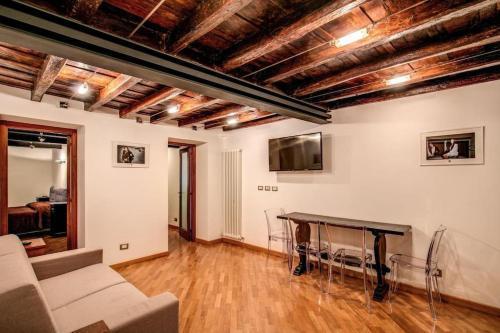 Colosseum House Rome