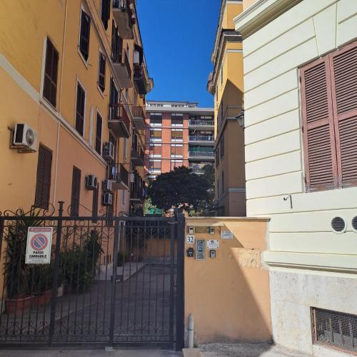 Casa Minerva a Testaccio - Tap to explore photos