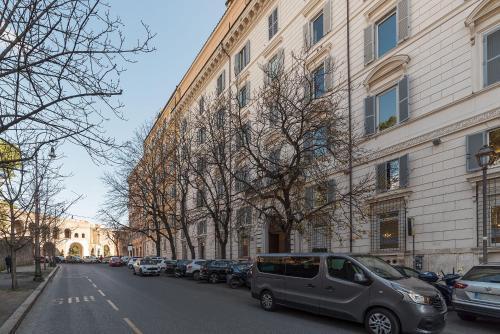 900 Apartments Veneto & Pinciana - Tap to explore photos