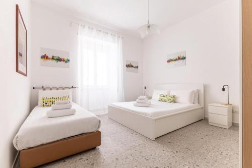 Hostly - Sant'Orsola Suite Apartment - Tap to explore photos