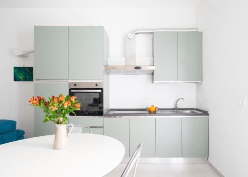 Family Rome Getaway w Terrace Near Metro Room Type - Two-Bedroom Apartment with Balcony and Terrace
