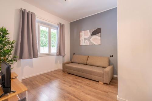Central Modern Apartment - Colosseo 10 min Room Type - Two-Bedroom Apartment Central Modern Apartment - Colosseo 10 min Room Type - Two-Bedroom Apartment