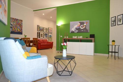GarbantSuite Apartment In Rome - Tap to explore photos