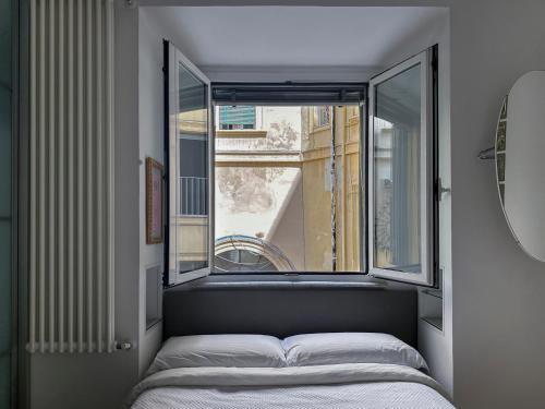 Domus Alexander, Terrace Downtown Apartment - Tap to explore photos