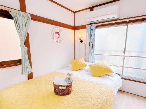 Ikebukuro area, two layer house, double subway,3 min walk to stn, 双地铁车站步行3分 直达新宿 涩谷 银座 池袋 皇居 最大6人 - Tap to explore photos