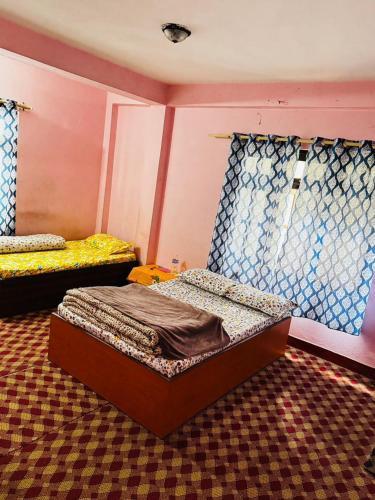 Hotel gaule - Tap to explore photos