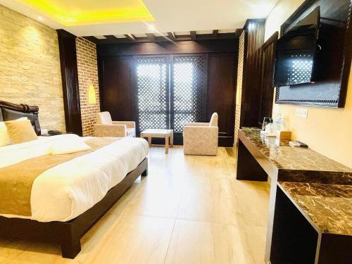 Hotel Matina Suites Room Type - Deluxe Double or Twin