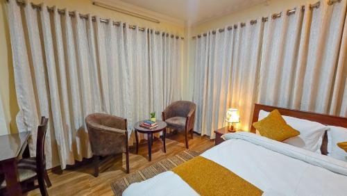 Badri Homes, Studio Apartment - Tap to explore photos