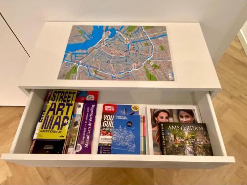 Goodnight Amsterdam Lovely B&B in city centre-private-quiet-luxurious - Tap to explore photos