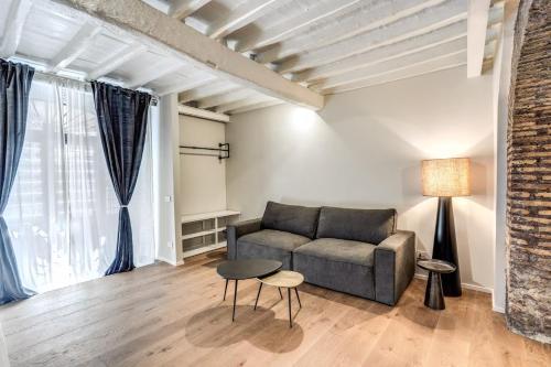 TUA Orsoline Loft - Tap to explore photos