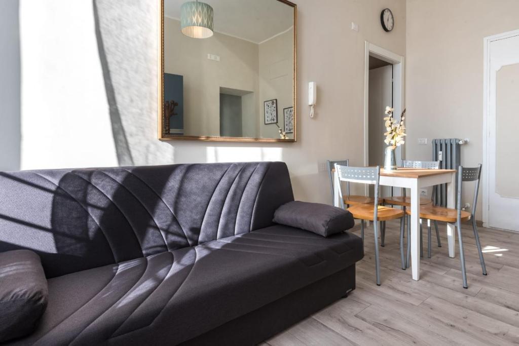 Roma Design Rooms San Giovanni Colosseo Area - Tap to explore photos