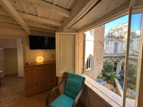 Portoghesi Apartment - Tap to explore photos