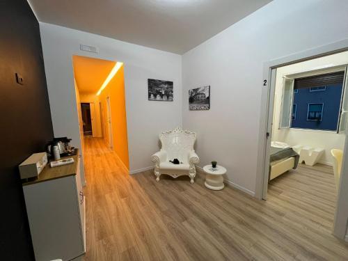 Roma Furio Camillo Holiday Home - Tap to explore photos