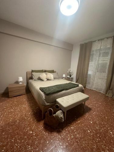 Les Maisons - Tap to explore photos