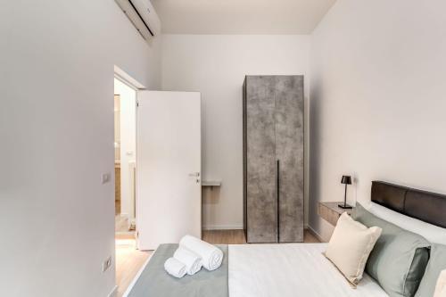 Vatican Portrait Suites Room Type - One-Bedroom Apartment with Balcony Vatican Portrait Suites Room Type - One-Bedroom Apartment with Balcony