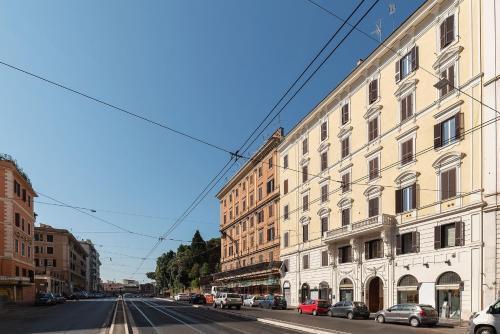 Vittorio Emanuele Elegant Apartment