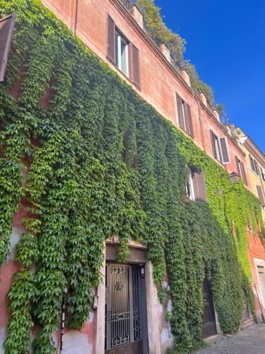 Scarpetta32 - Your home in Trastevere - Tap to explore photos