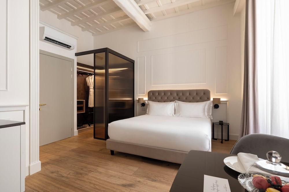 Palazzo Goldoni Condotti Collection Room Type - Splendid Double Connecting Rooms Palazzo Goldoni Condotti Collection Room Type - Splendid Double Connecting Rooms