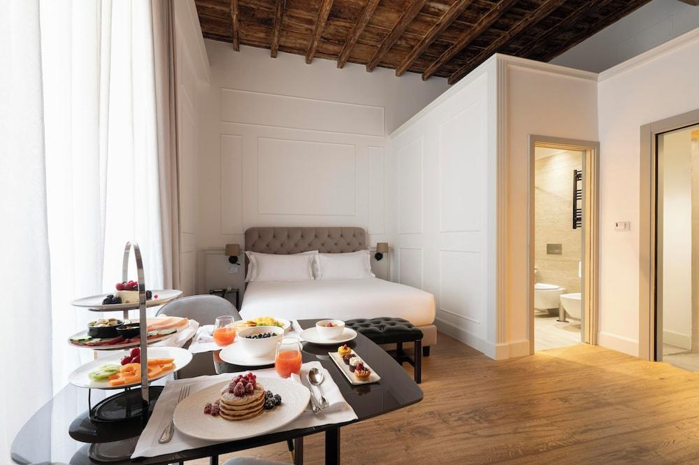 Palazzo Goldoni Condotti Collection Room Type - Double Room (Splendid)