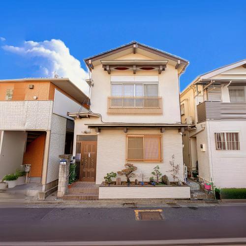 TOKYO HOSHI VILLIA-Private Villa in Tokyo ideal for groups and families