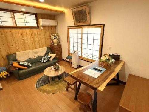 TOKYO HOSHI VILLIA-Private Villa in Tokyo ideal for groups and families - Tap to explore photos