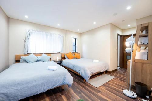 YJ-HOTEL kamiikebukuro 2F 北池袋5分钟 新装上线 59平方 - Tap to explore photos