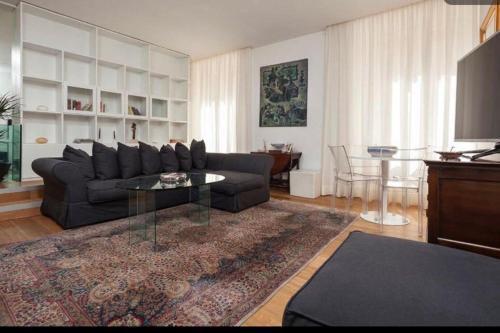 Via dei PrefettiApartment - Tap to explore photos