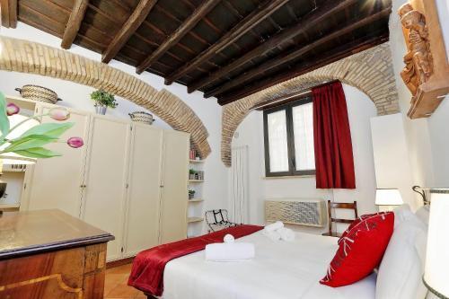 luxury home trastevere - Tap to explore photos