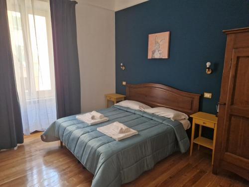 Pepe's Place - Carlo Alberto Room Type - Double Room with Private Bathroom Pepe's Place - Carlo Alberto Room Type - Double Room with Private Bathroom