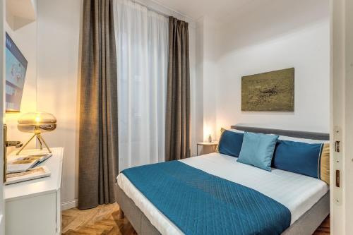 Margana Apartment - Maison D'art Collection - Tap to explore photos