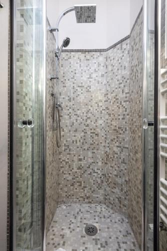 Lux Home Termini - Tap to explore photos