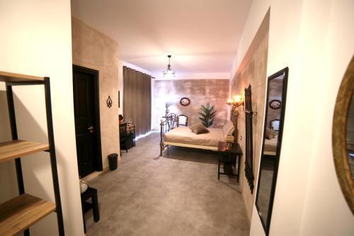 Roma Imperial Suites Room Type - Quadruple Room with Balcony
