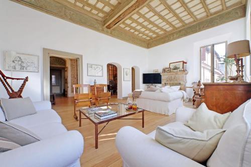Piscinula Room Type - Deluxe Apartment