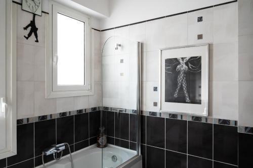 Luxury Rome San Pietro - Tap to explore photos