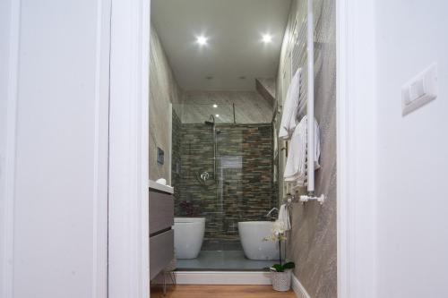 Pantheon Charming Accommodation - Tap to explore photos