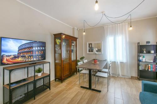 The best apartment in Rome! - Tap to explore photos