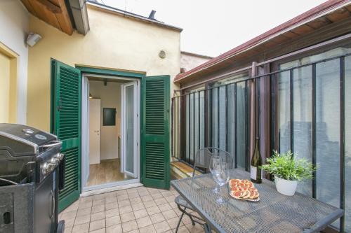 The best apartment in Rome! Room Type - Two-Bedroom House