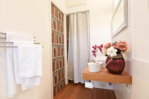 Romantic Apartment Metro Flaminio - Tap to explore photos