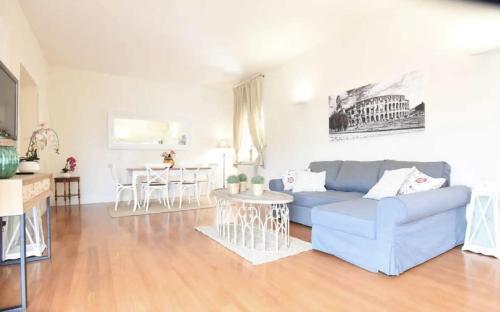 Romantic Apartment Metro Flaminio - Tap to explore photos