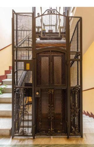 RosaM Suite - Via Veneto 15 min walk from Spanish Steps Top Floor Luxury Apartment - Tap to explore photos