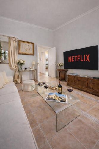 RosaM Suite - Via Veneto 15 min walk from Spanish Steps Top Floor Luxury Apartment - Tap to explore photos