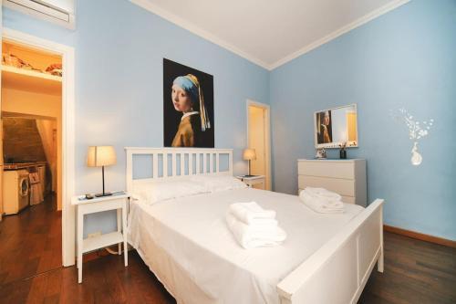 Pettinari by BuddyRent Room Type - Two-Bedroom House