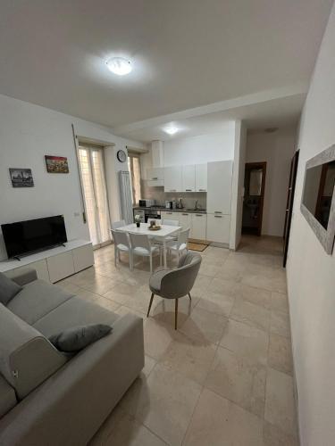 Monti Deluxe Apartment Room Type - Two-Bedroom House Monti Deluxe Apartment Room Type - Two-Bedroom House