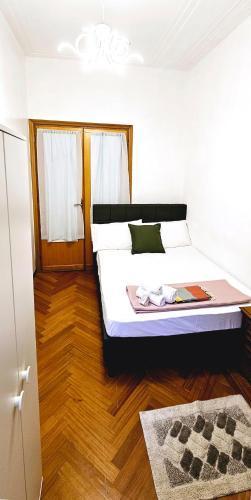 VATICAN ERA Guest House - Tap to explore photos