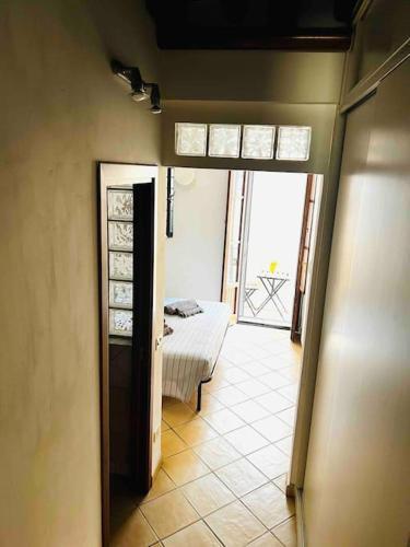 Trastevere Moro apartment - Tap to explore photos