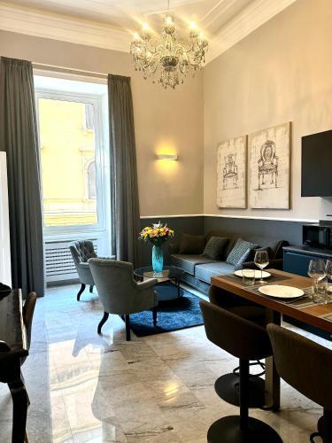 Via Veneto Luxury House - Tap to explore photos