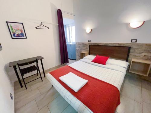 Overseas Guesthouse - Tap to explore photos