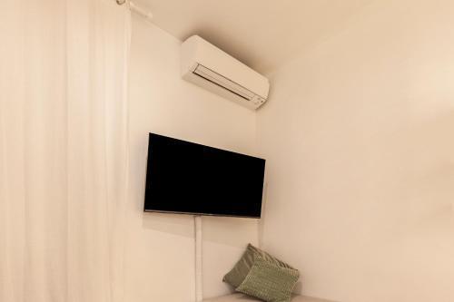 Vatican Borgo Pio Splendid Apartment - Tap to explore photos