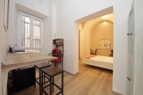 YCH-Lovely apartment near Termini Station - Tap to explore photos